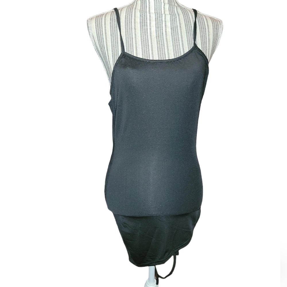 NIP Beautiful black bodycon dress